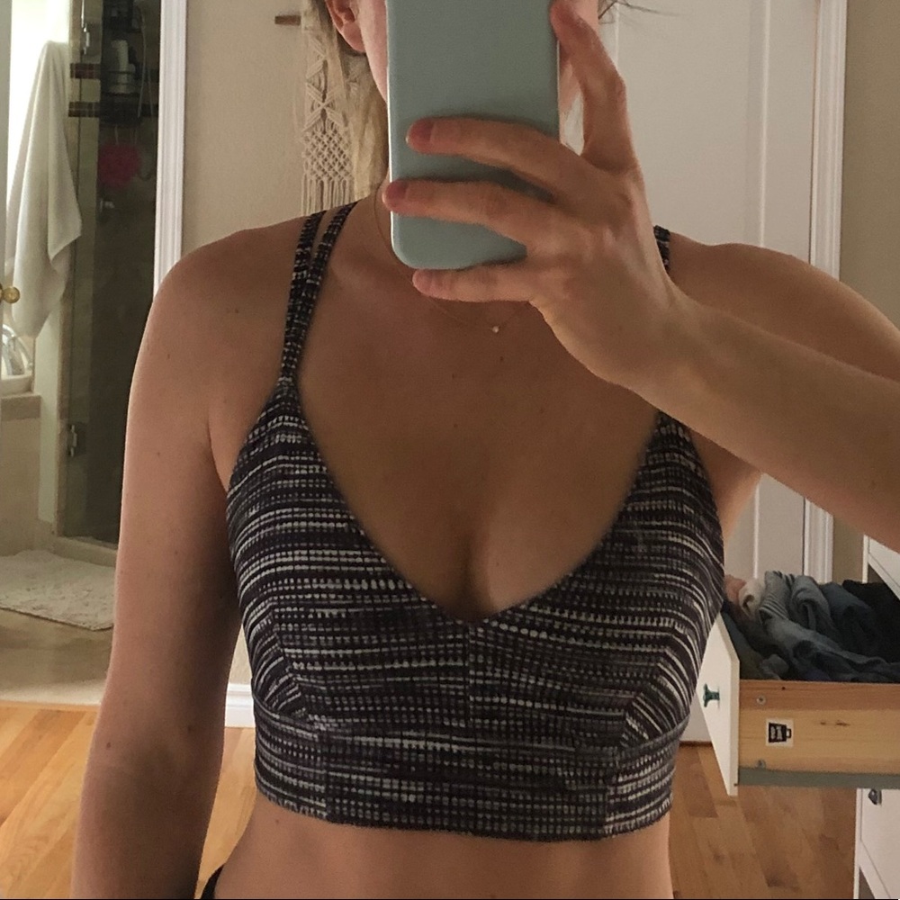 Sports bra